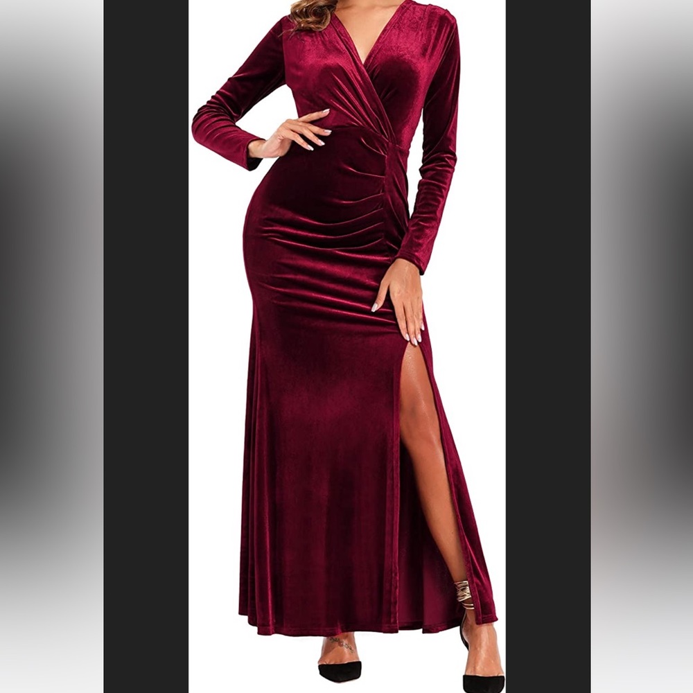 Maroon velvet zip dress, never worn, new